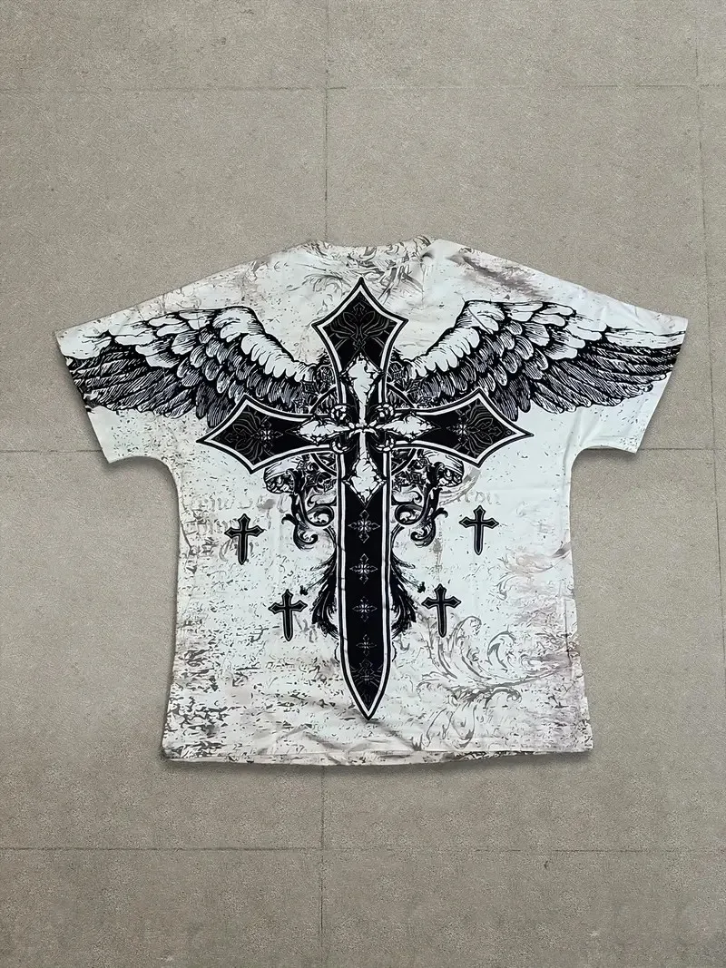 يتميز القميص الرجالي الجديد لصيف 2025 على أزياء الشارع كاجوال ومريحة للتهوية وطباعة نمط ثلاثي الأبعاد