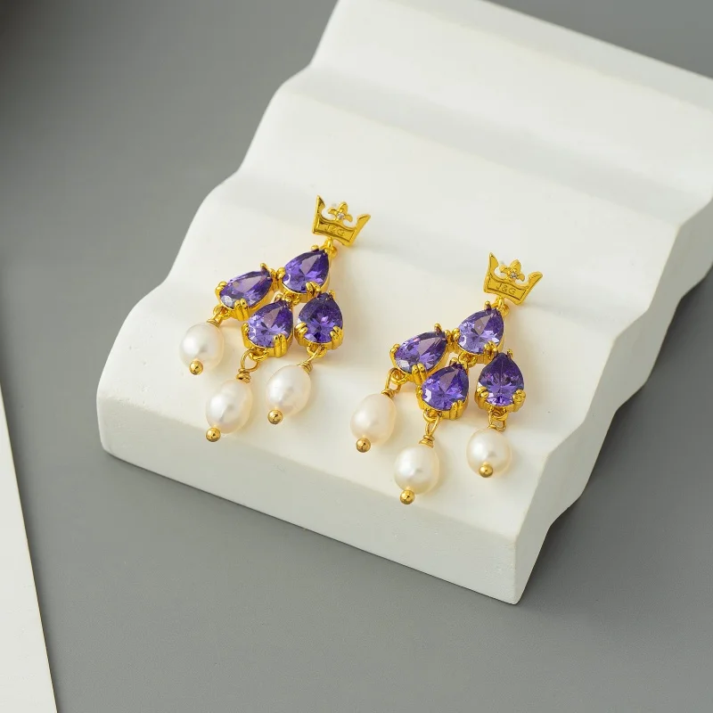 

Niche versatile earrings, French light luxury, purple zircon, freshwater pearl studs, feminine earrings, new trendy earrings