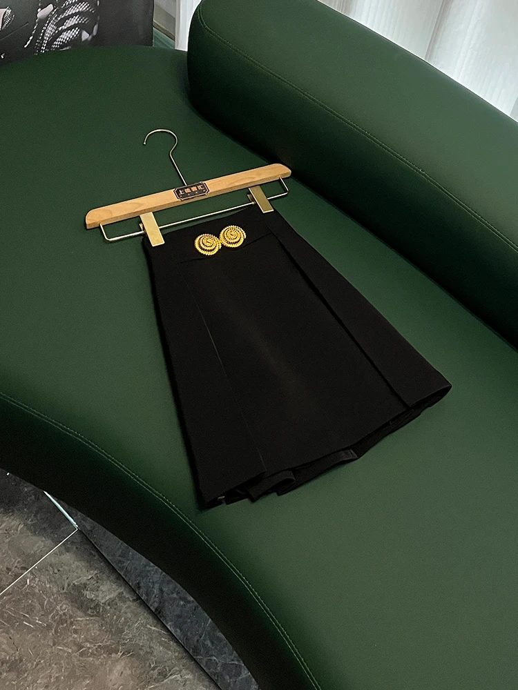 

Faion Skirt with Large Metal Bule Decoration f-length Skirt Ci Commute Sle Stand Fit Autumn 2025