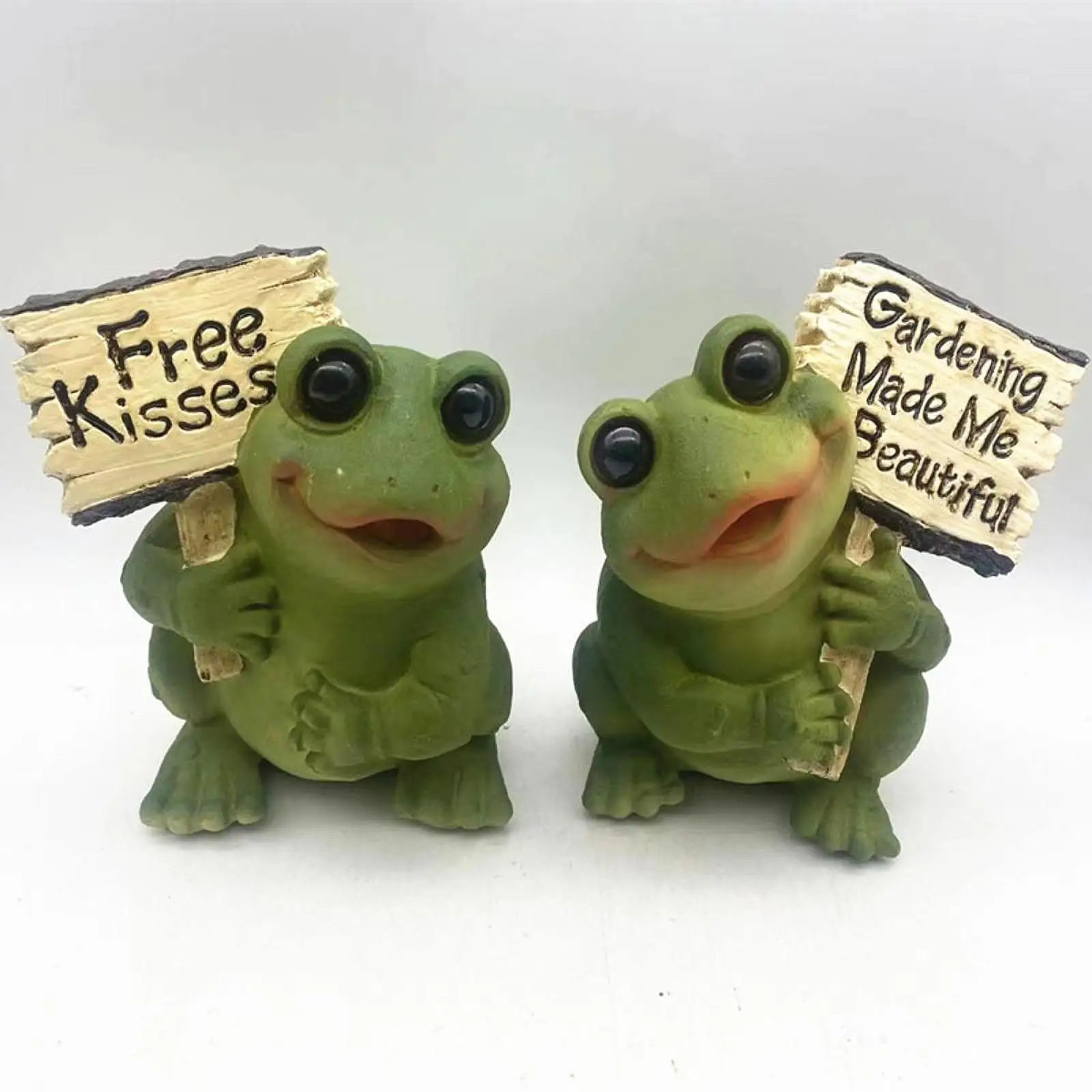 

Resin Frog Figurine Resin Frog Crafts Outdoor Accessory Art Garden Decor Frog Statue Miniature Frog for Patio Balcony