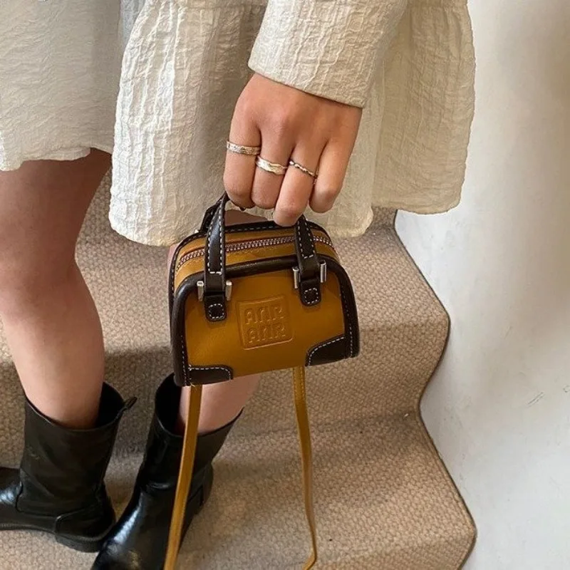 

Sophisticated Effortless Diaper Bag Crossbody Mom Business Trip Baby Outing Exquisite Chic Sleek Fashionable Parent-Friendly