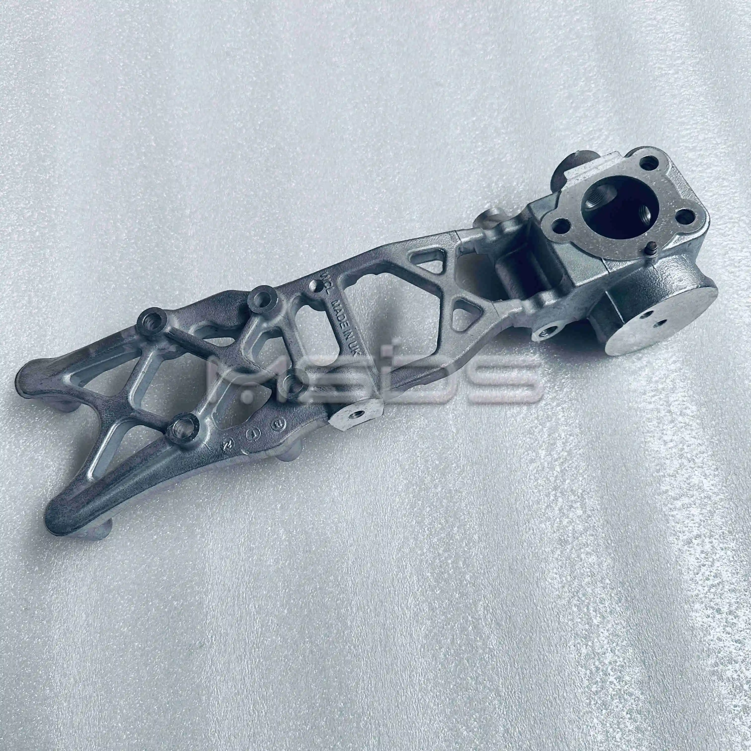 Venta caliente de fábrica piezas de motor Cummins conexión de entrada de agua 5260169