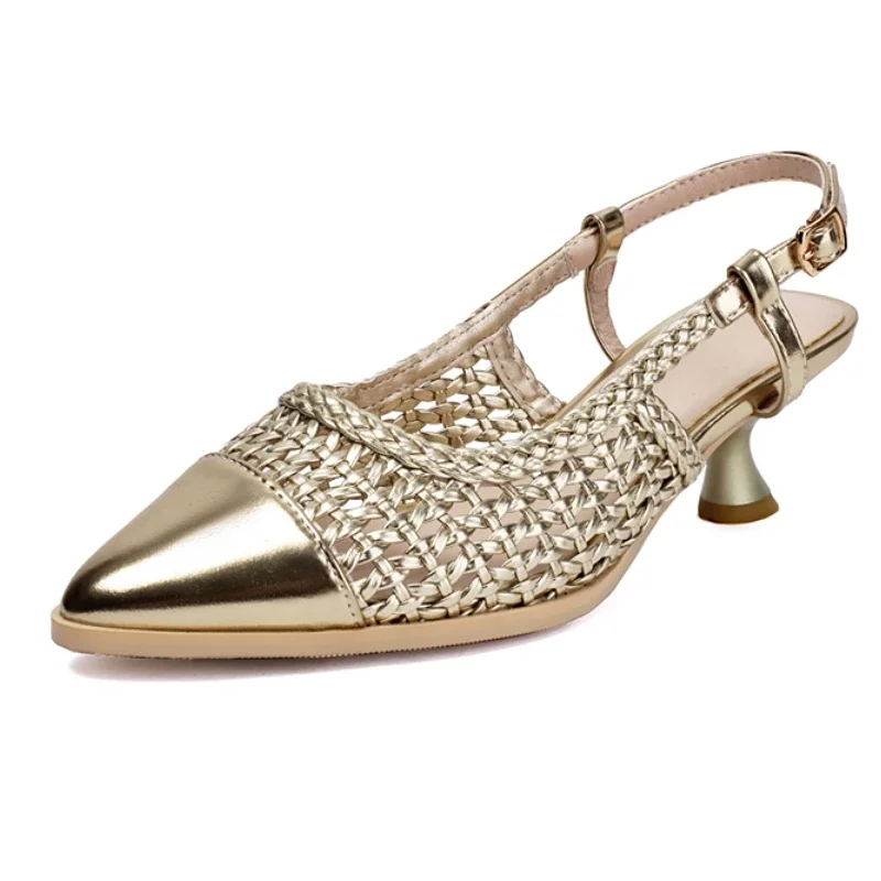 

Золотые, серебряные сандалии для женщин, летняя обувь, новинка 2025 года, с закрытым носком, на низком каблуке, с открытой пяткой, вечерние танцевальные свадебные туфли, женские большие размеры 46