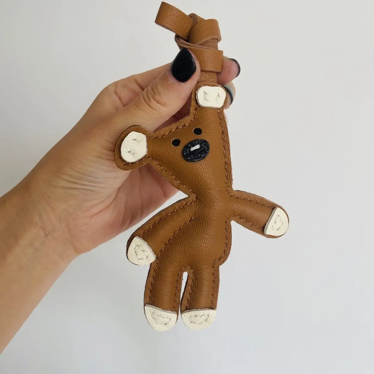 

Genuine sheepskin Mr. Bean handmade bear bag pendant genuine leather keychain ornament gift