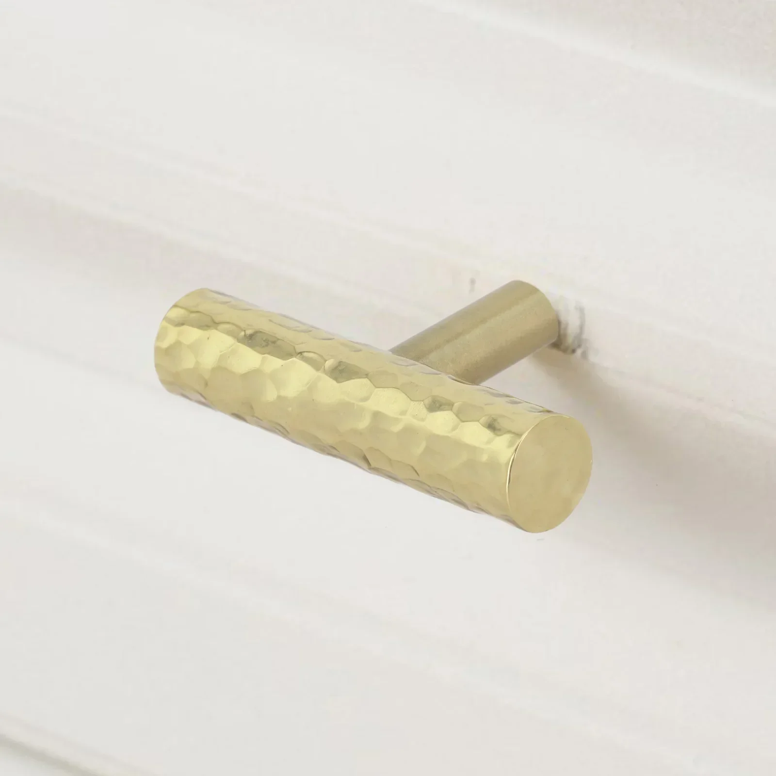 

Long Pulls Hammered Drawer Pulls High-quality Versatile Design Wear-resistant Brushed Gold Finish Easy Installation