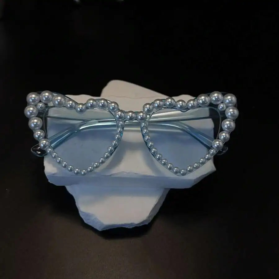 Icy Blue Heart Shaped Pearl Trim Fashion Sunglasses For Women Party Accessory