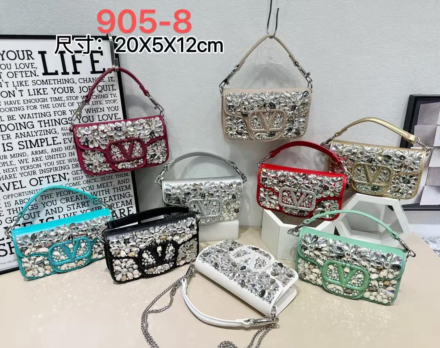

Vintage Rhinestone-Embellished Small Square Bag for Women Versatile Handbag with Chain Strap, Perfect for Shoulder, Crossbody