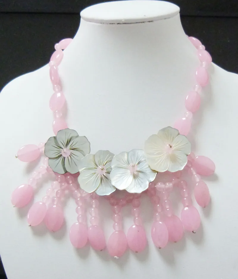 

classic Semi-precious stones shell flower necklace 18"