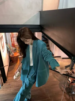 2024 Fashion England Style Blazer Set Donna Nuovo abito a due pezzi in velluto a coste Donna Coreana Pantaloni a gamba larga a vita alta e giacca