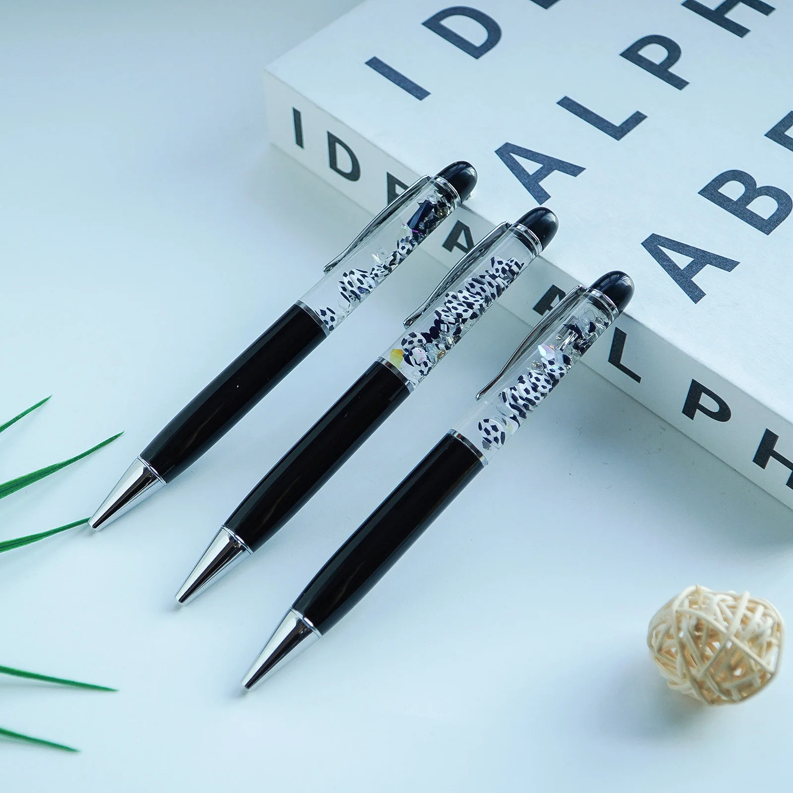 Football Soccer Fun Pens Cute Floater Floating Liquid Writing Journaling Office Pen Novelty Gag Gifts