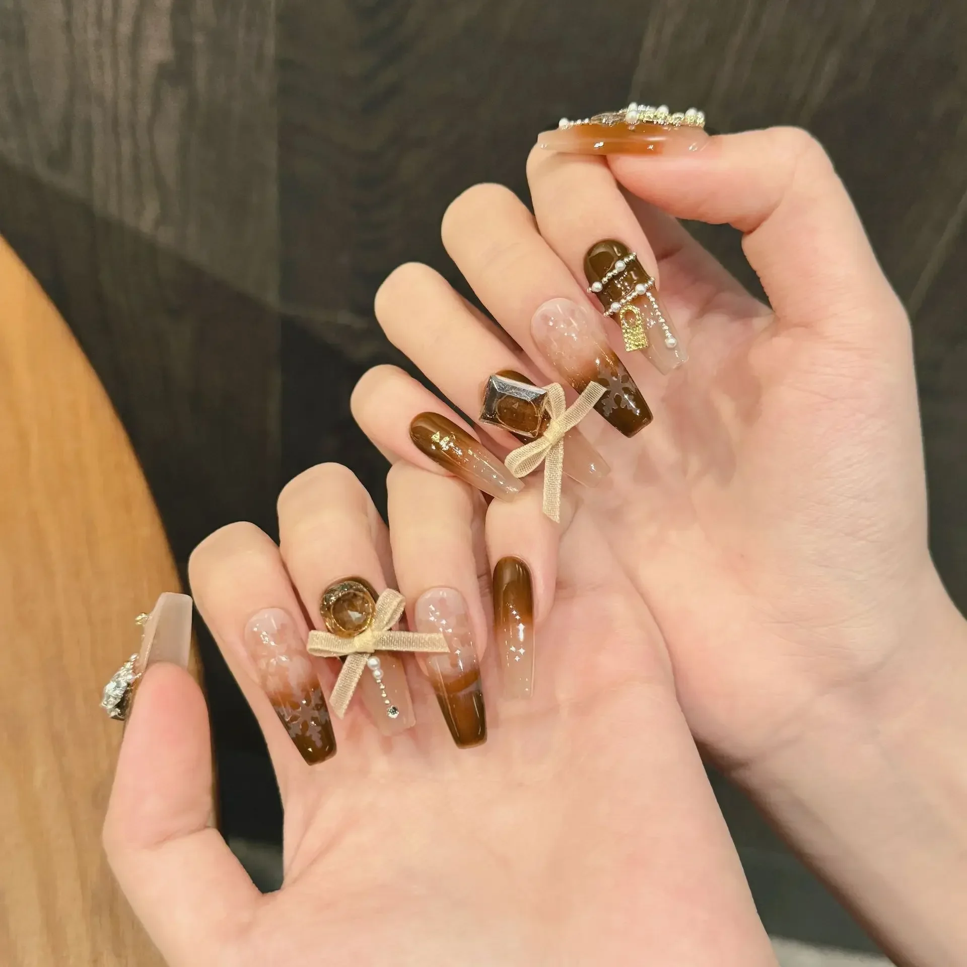 10Pcs Christmas Handmade Press on Nails Fake Nails with Rhinestone Wearable Stick-on Nails False Nail Uñas Накладные Ногти 네일팁