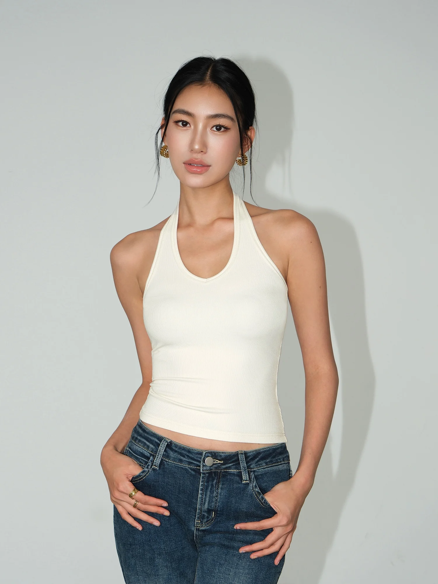 

NEVA HU Bla Knitted Slim Fit Vest Women's Outerwear Summer ort Length Ba Exposure Top Ne Hanging Strap Design
