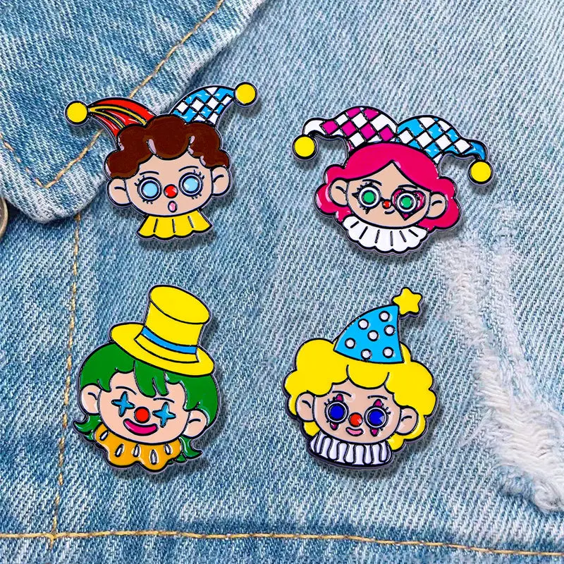 Original cartoon cute clown brooch with childlike creativity, cute clothes decoration, bag buckle, metal spike badge