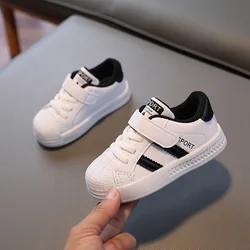 Scarpe Casual bianche per bambini Sneakers moda per bambini scarpe da corsa antiscivolo ragazzi ragazze gancio scarpe sportive traspiranti per bambini all'aperto