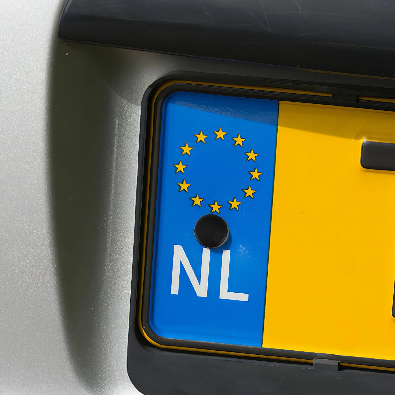 

License Plate Screw Retainers Frame Screws Car Number and Caps Black Plastic Kit