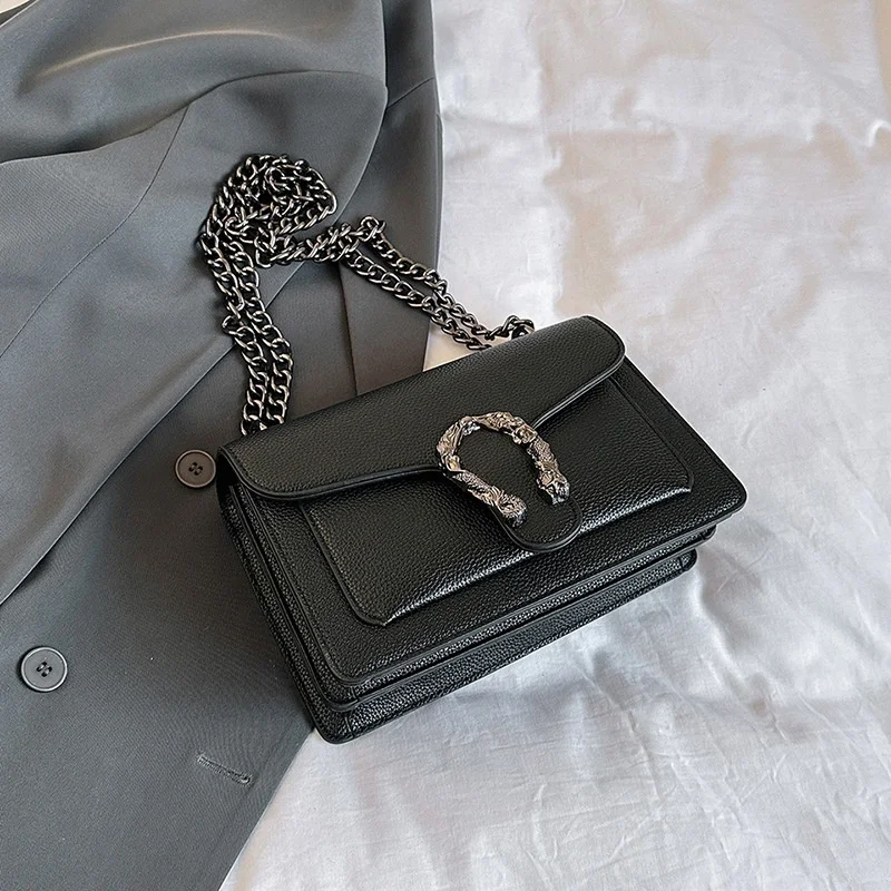 

Retro Style Fashion Chain Shoulder Bag for Women Snake Pattern Crossbody Small Square Bag Trendy Accessory
