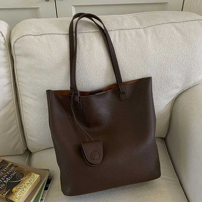 

2025 Autumn Spacious Tote Bag, Niche Shoulder Purse for Women, Minimalist Underarm Crossbody, Trendy Day to Night Bag, Textured