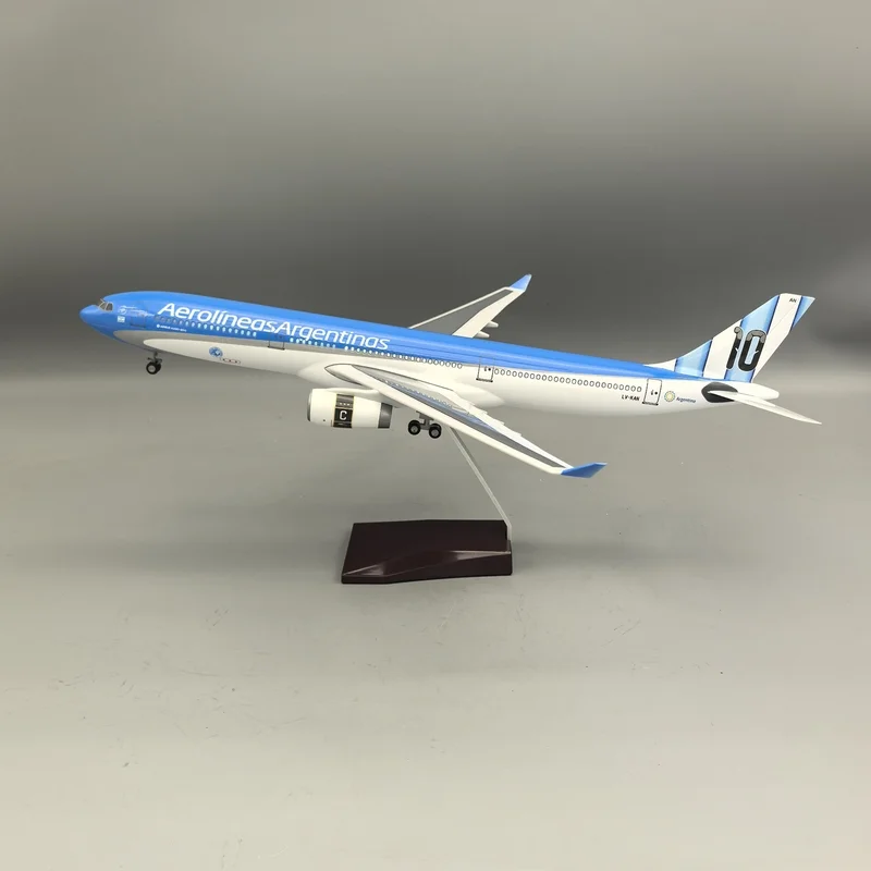 1:135 Scale 47Cm Airplane Diecast Resin Aircraft  Argentine Airlines A330 Plane 10 Number Airplane Model Collection Display