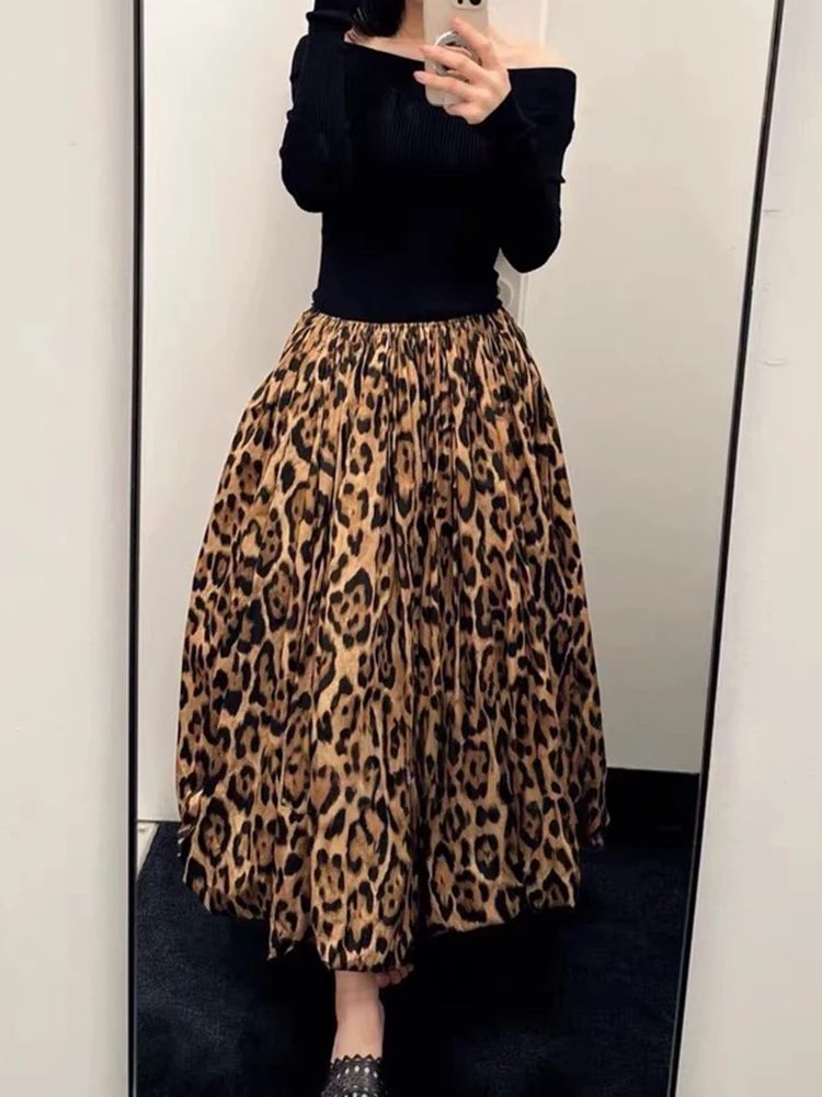 Vintage Lolita leopard print pleated mid-length skirt for women. High-waisted elastic waist A-line dress. 2026 summer new style.