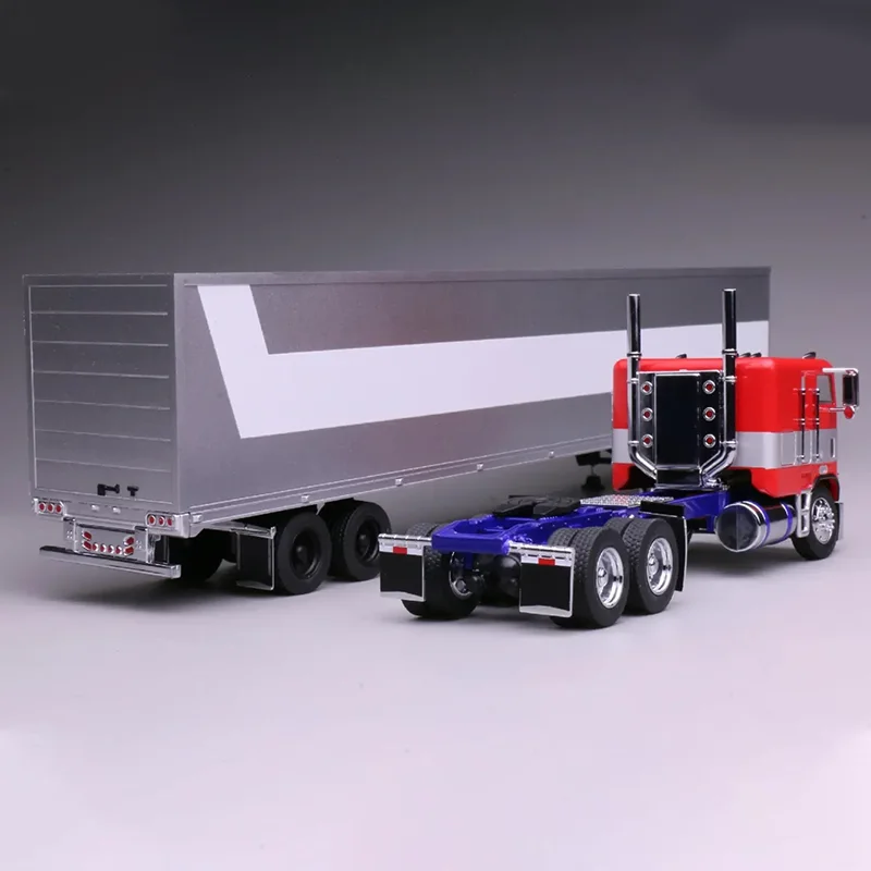 596 Model 1:64 Freightliner FLT 86 Cabover with Container Trailer