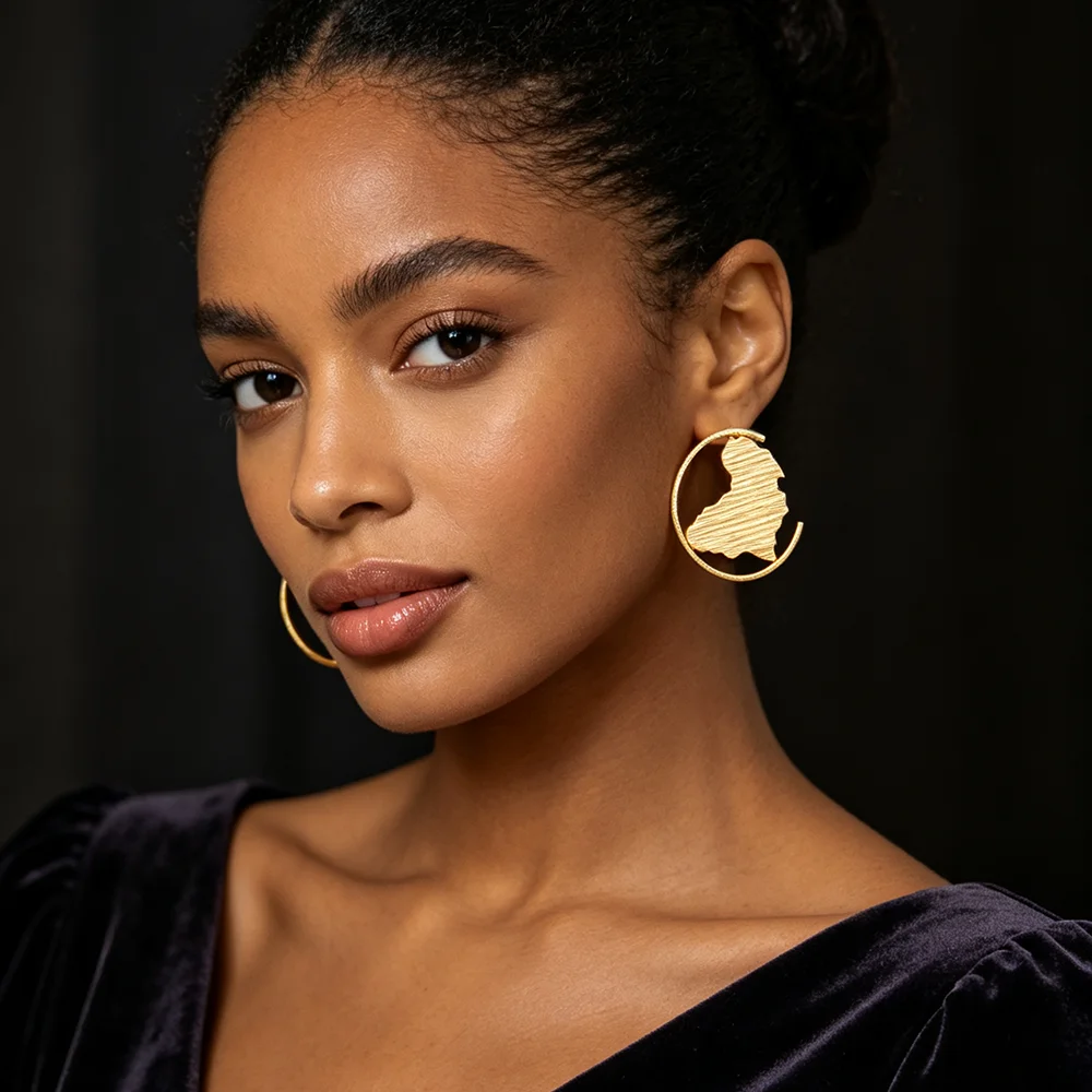 18K vergoldetes, gebürstetes Afrika-Karten-Design, offene Kreis-Ohrringe & Ring-Set für Damen, luxuriöse Hochzeits- und Party-Accessoires, Geschenk – Detail 1