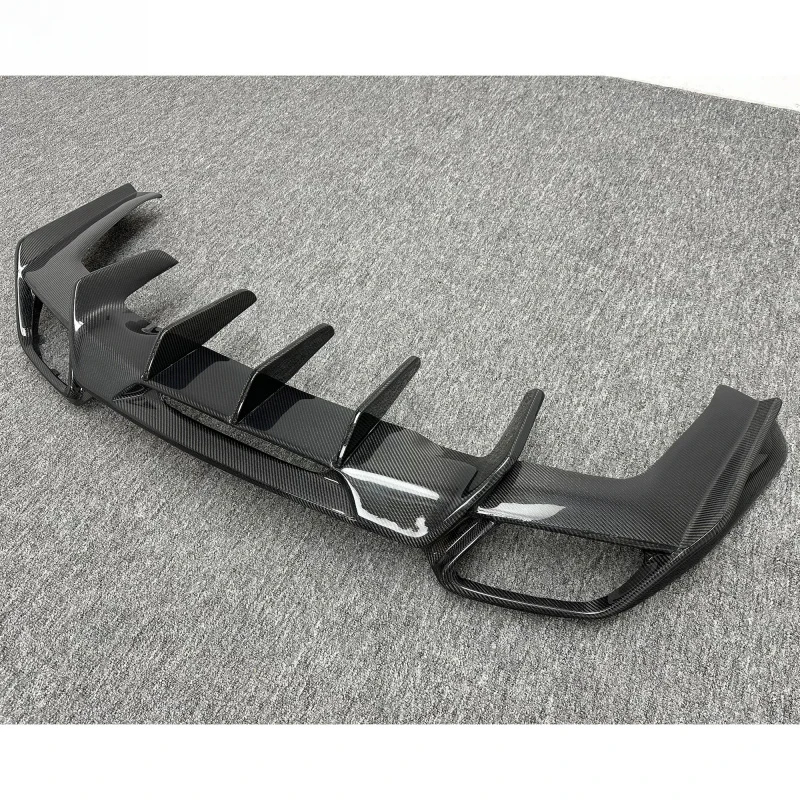 

High Quality Gloss Wet Carbon Fiber Rear Bumper Lip Rear Diffuser for GT GTS 2015-2018