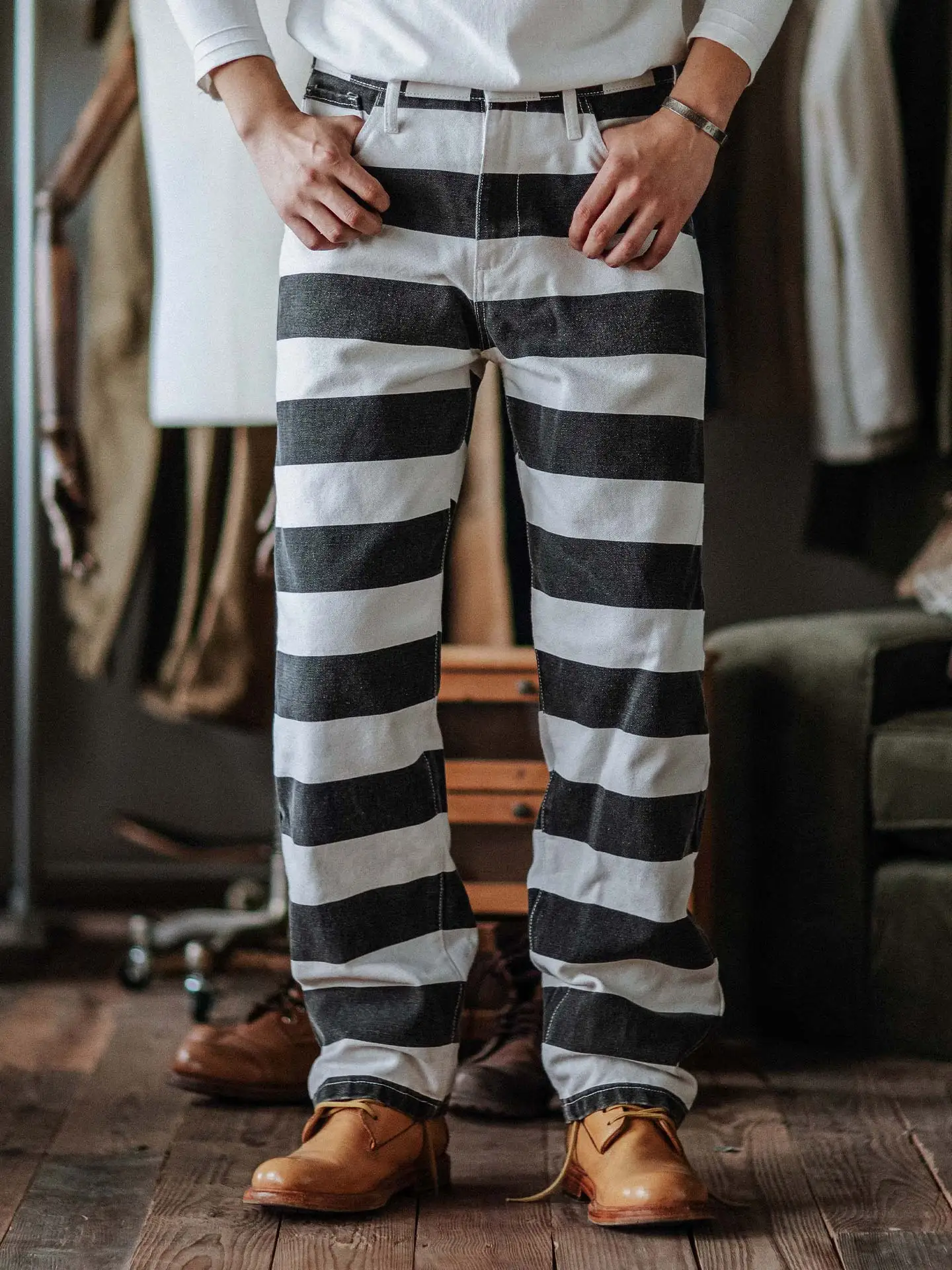 

2025 Autumn New American Retro Heavyweight Canvas Black White Stripes Men's Motorcycle Pants Straight Washed Cargo Trousers
