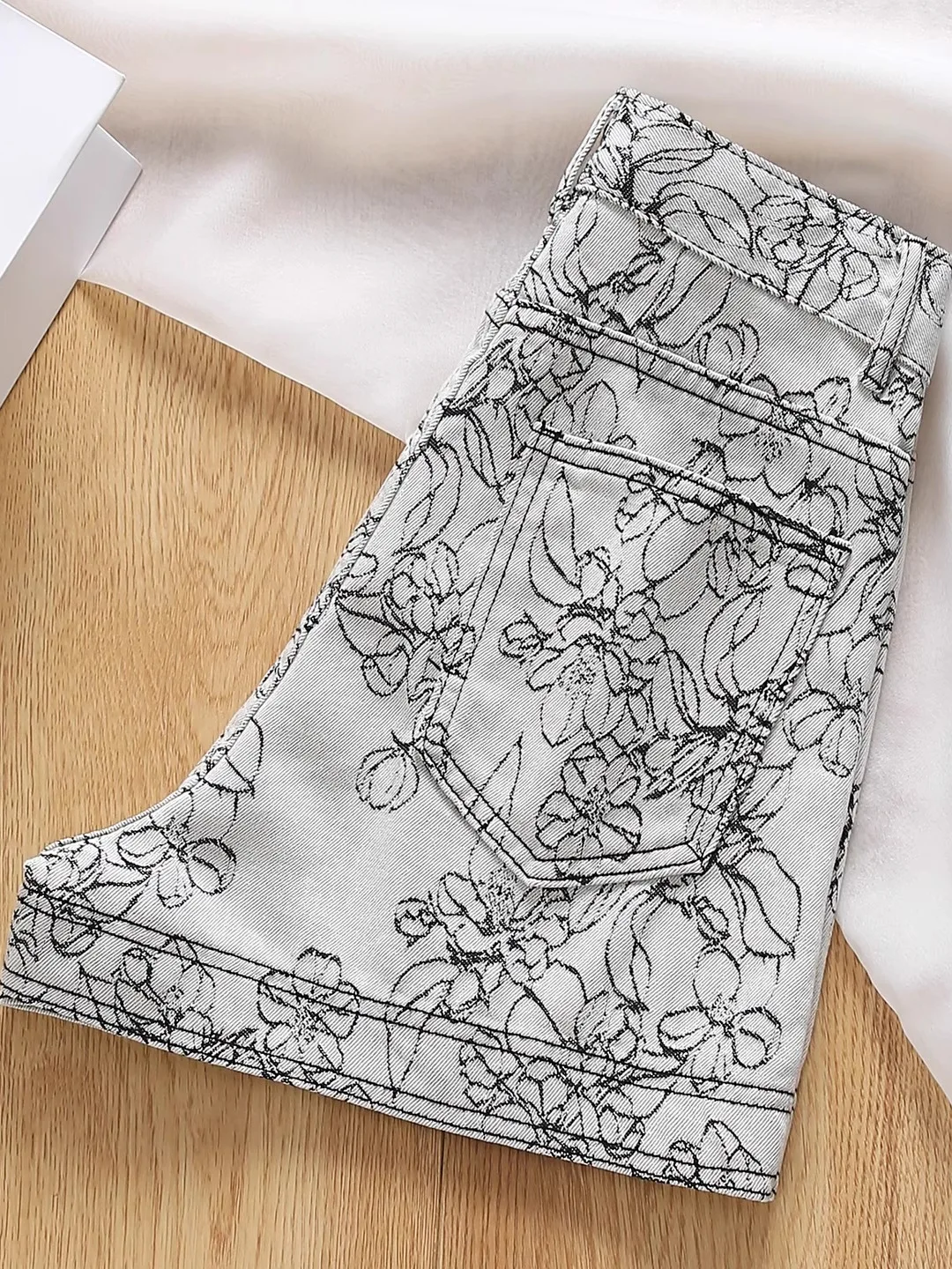 Pantaloncini di jeans ricamati jacquard americani Estate da donna Nuova vita alta Gamba larga ampia A-line Hotpants Grigio Cowboy Short Panys