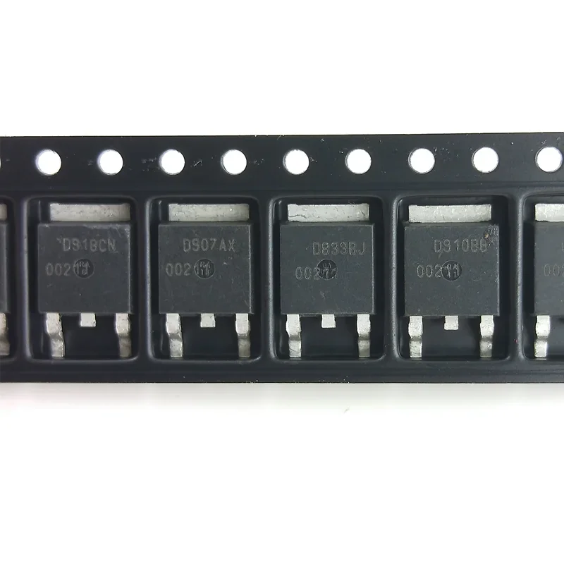 10 pz/lotto 00211 M7 07096 V3040D In Stock