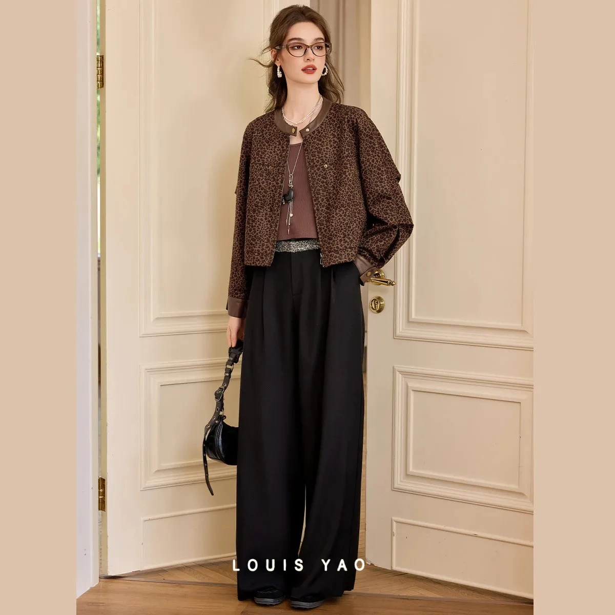 LOUIS YAO Retro Casual Women's Short Coats 2025 Autumn Elegant Printed Faux Leather Patchwork Cotton Coat Woven Pattern Jacket