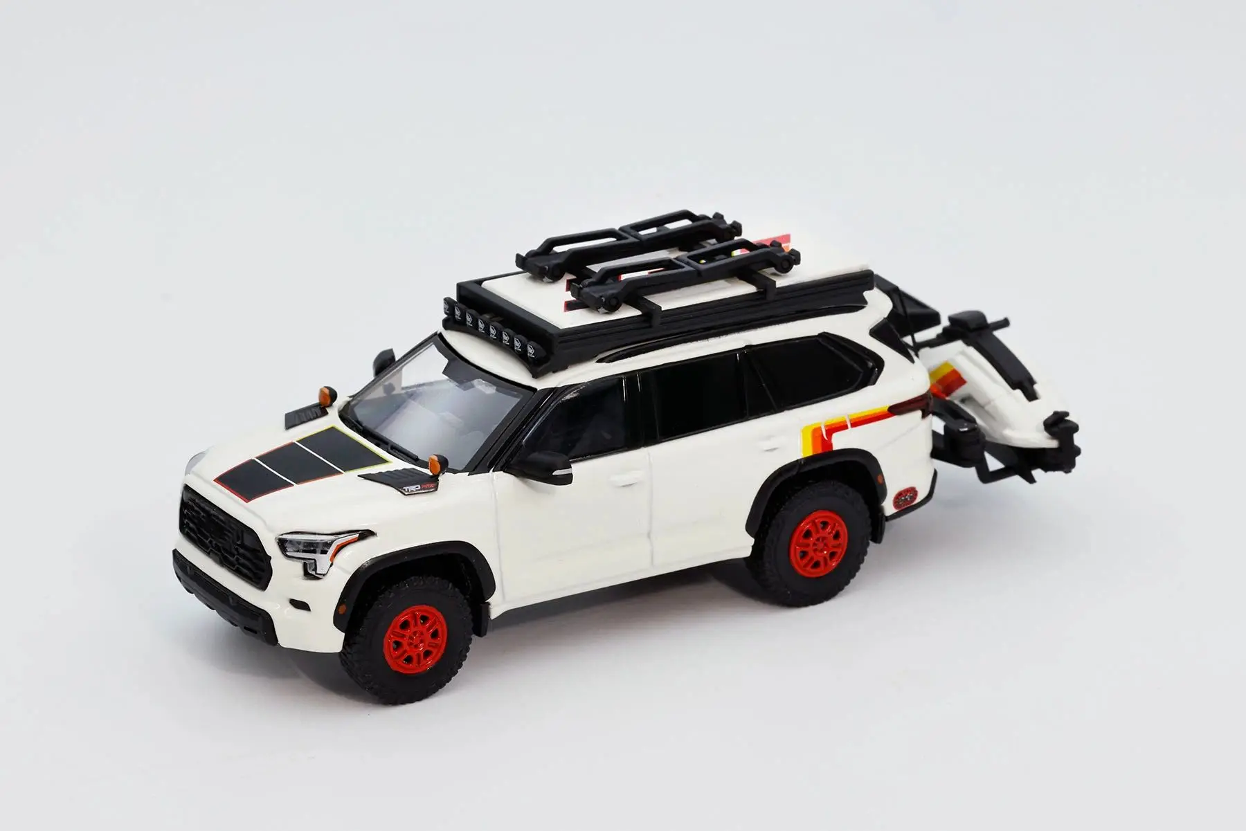 Pre-order 1/64 Scale GCD Sequoia TRD PRO LHD Diecast Model Car with Jet Ski & Accessories Limited Collection Toy Vehicle Models - view 4