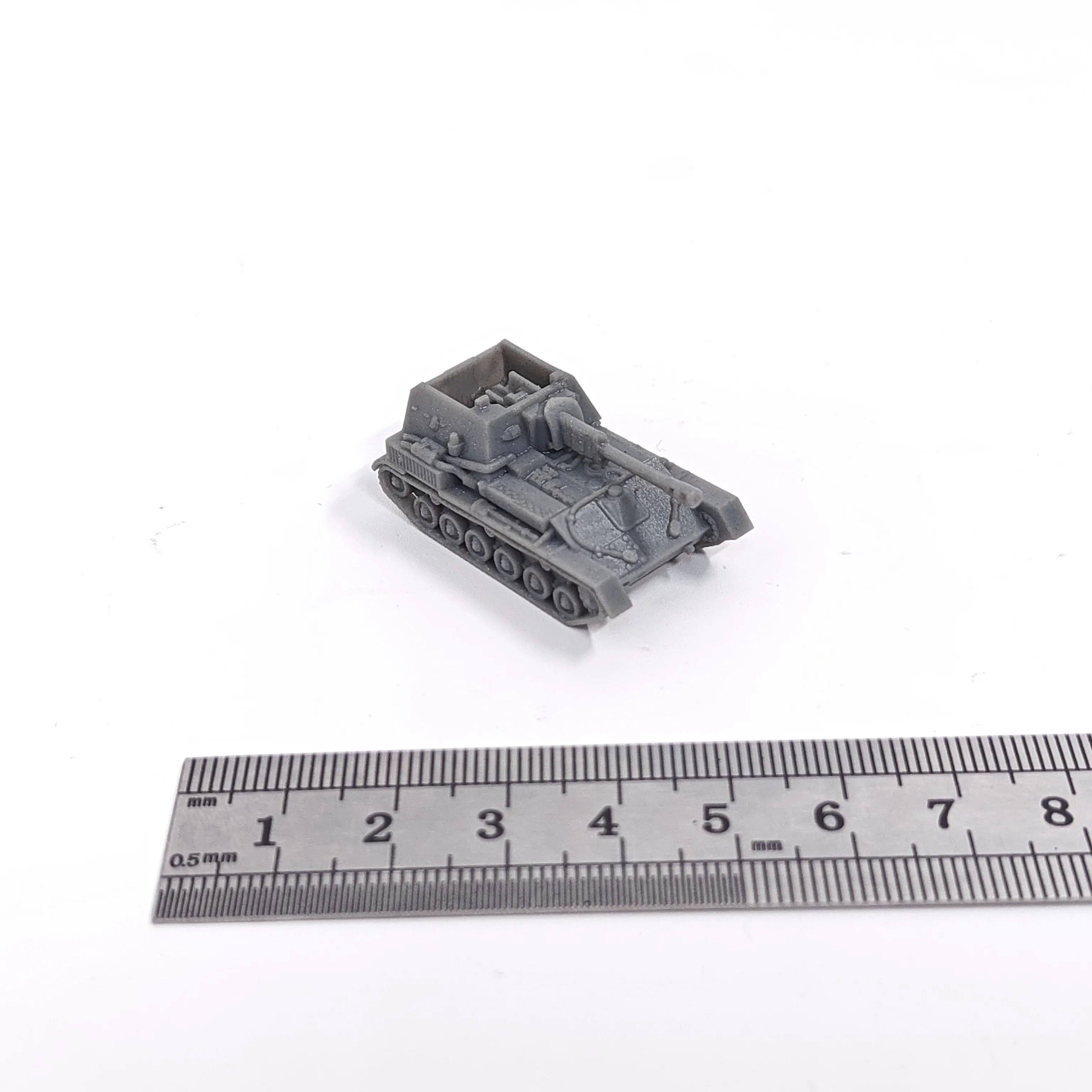 

Электронная сигарета в масштабе 1/144