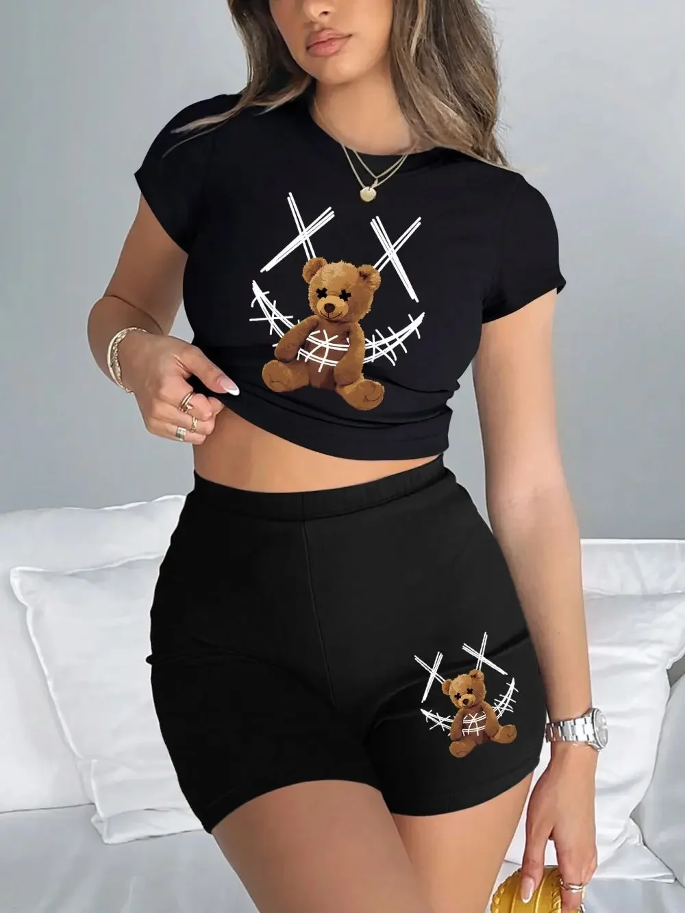 

Casual Womans Crop Tops & Shorts Two Pieces Set Cartoon Bear Bound Funny Printing Tees Soft Slim O-Neck High Elastic Clothes