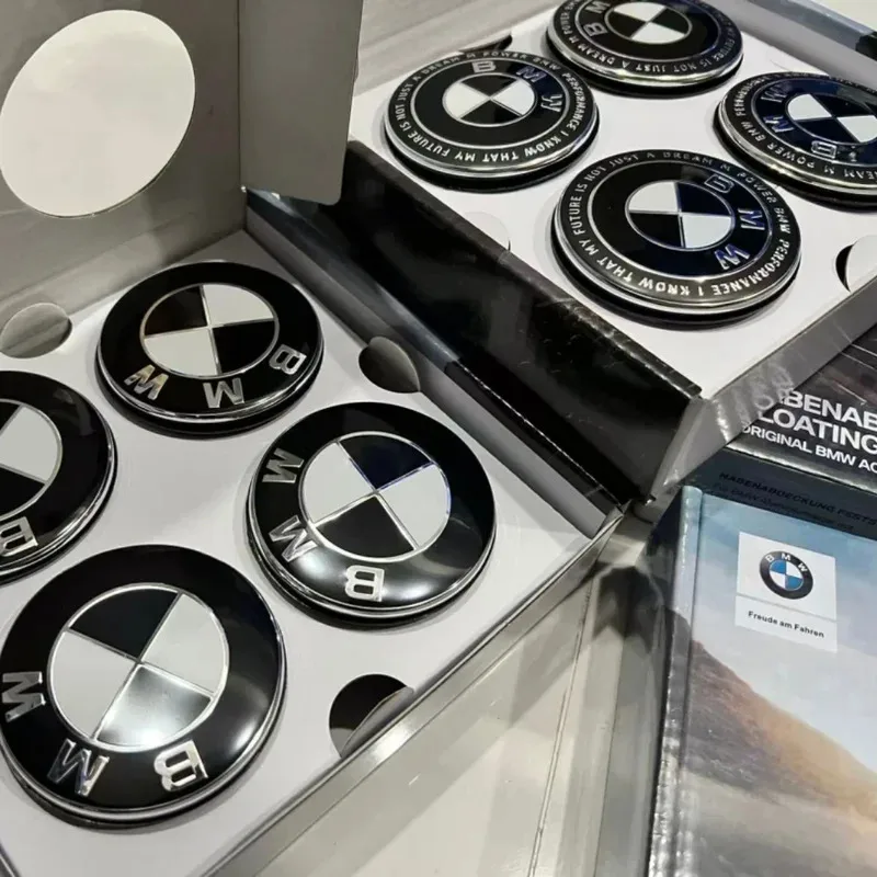 

56/68mm For BMW E46 E30 X3G01 X5G05 G60 G31 E24 E63 F12 automobile hub cover magnetic suspension tire center cover is suitable