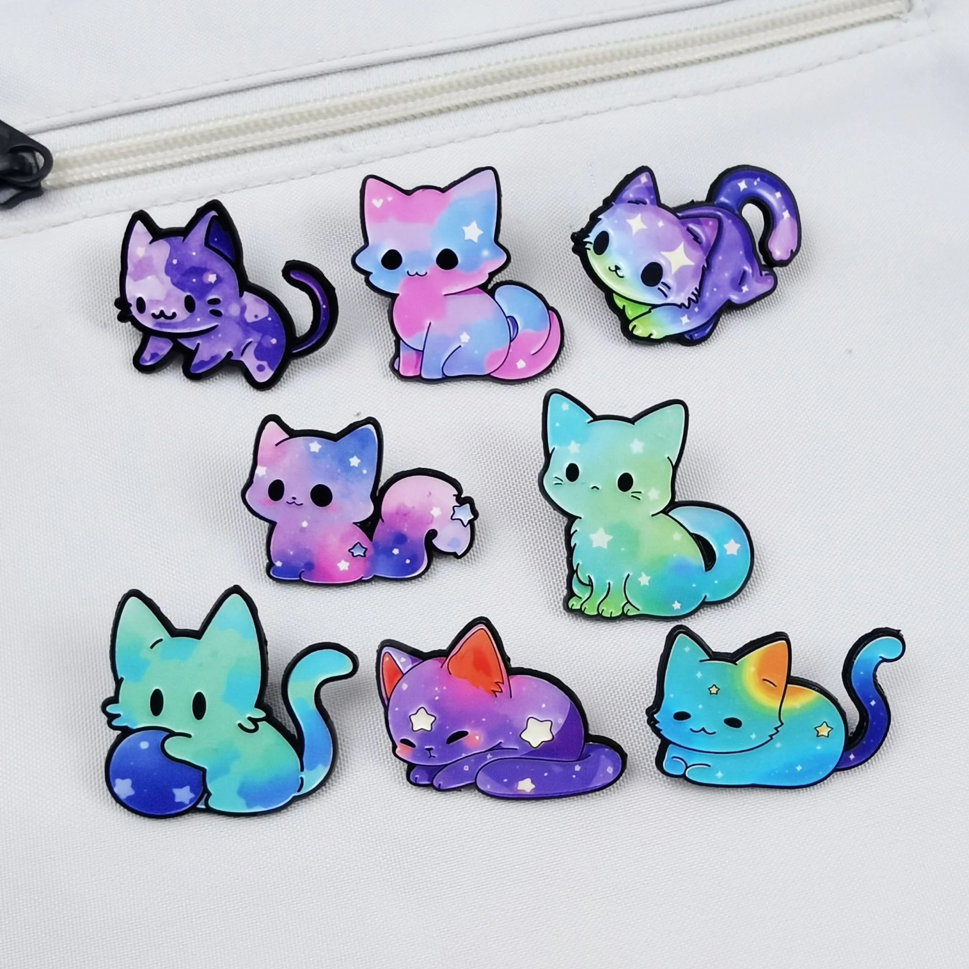 Cartoon Starry Night Cat Brooch Pin Gradient Color Small Kitten Metal Badge Backpack Clothing Fixing Accessory Anti-exposure