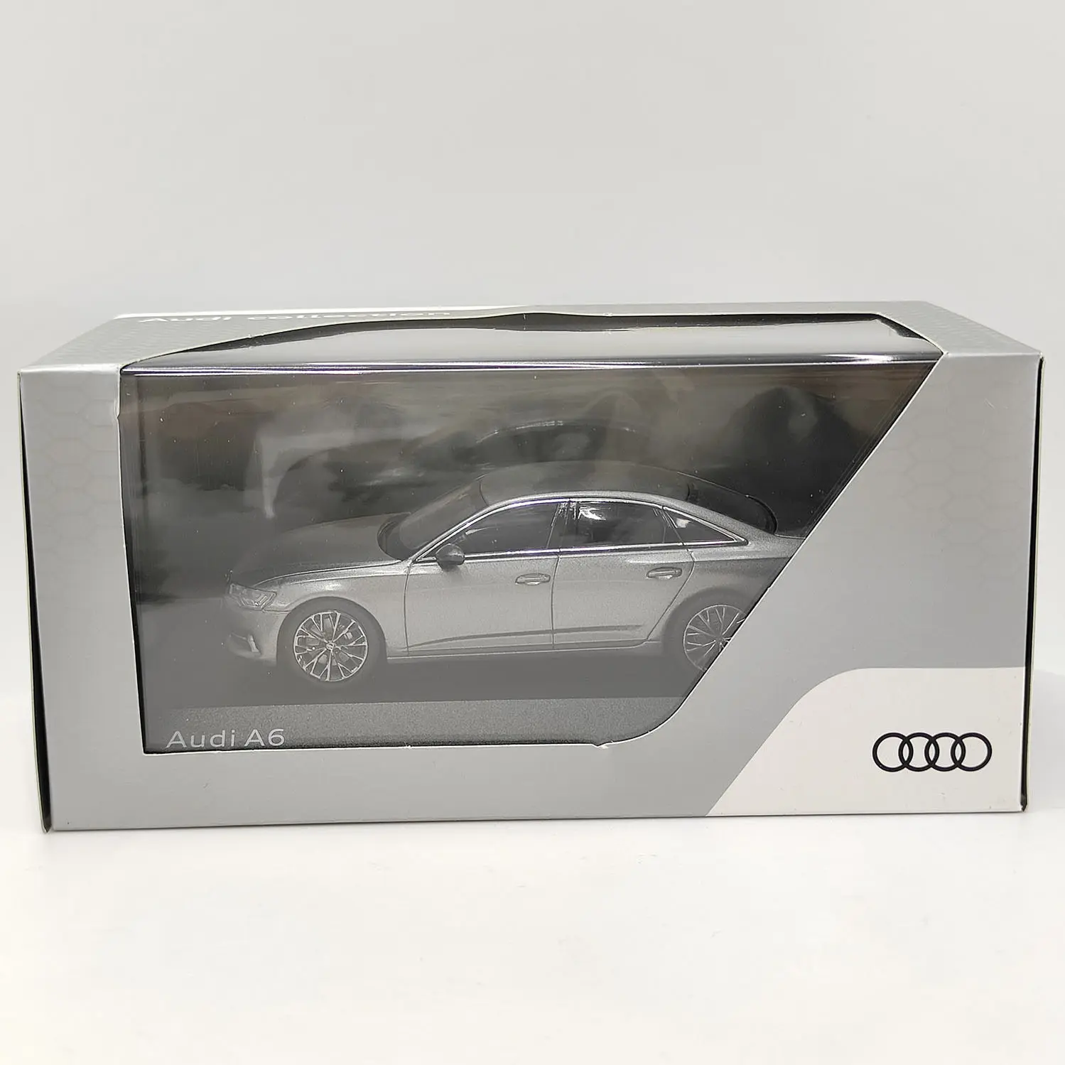 

Diecast 1:43 Scale Audi A6 2018 Audi A6 Alloy Car Model