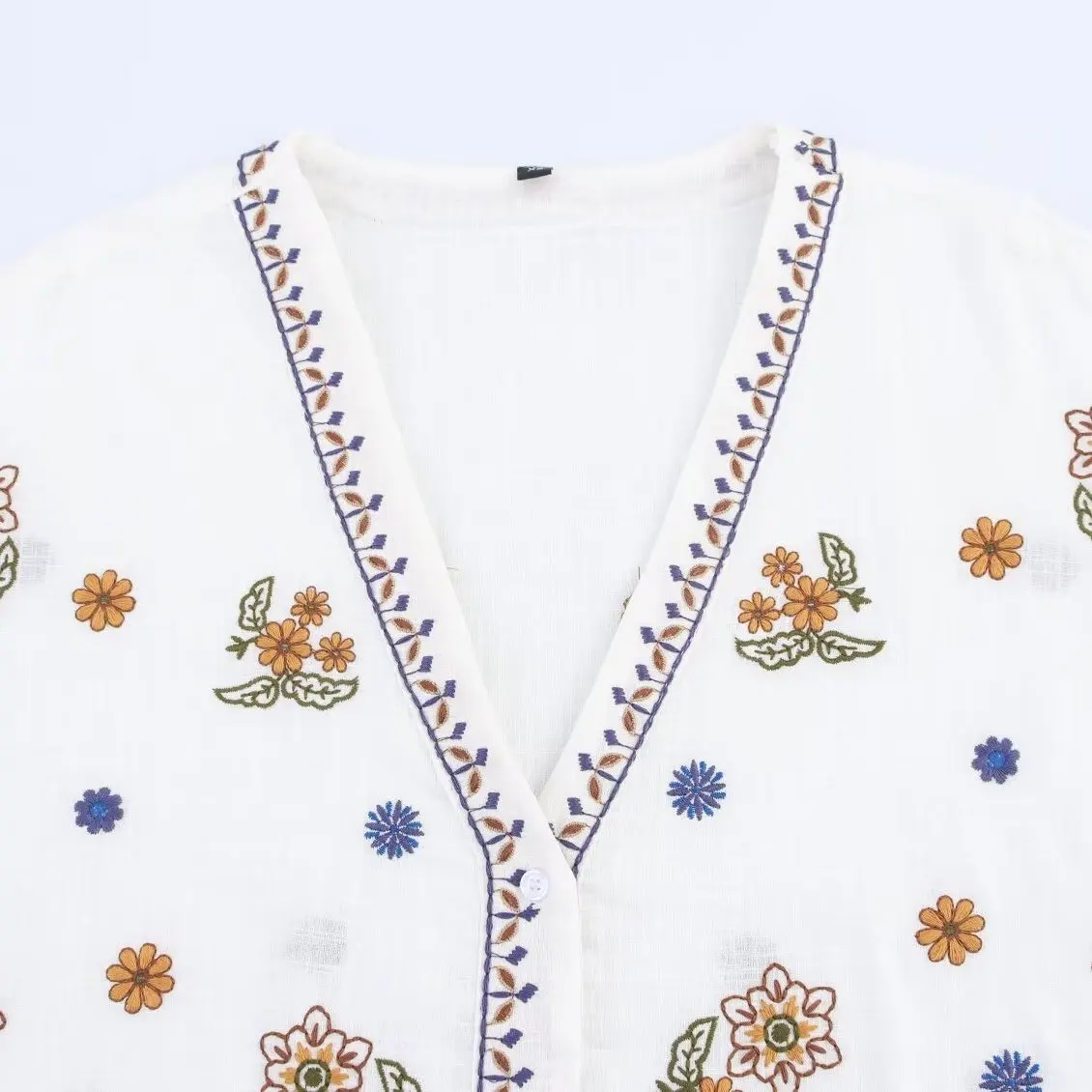 JNLEAOG Spring New Women's Faion Design Embroidered irt Casual Loose Polyester Seven Sve V Ne Button Crt