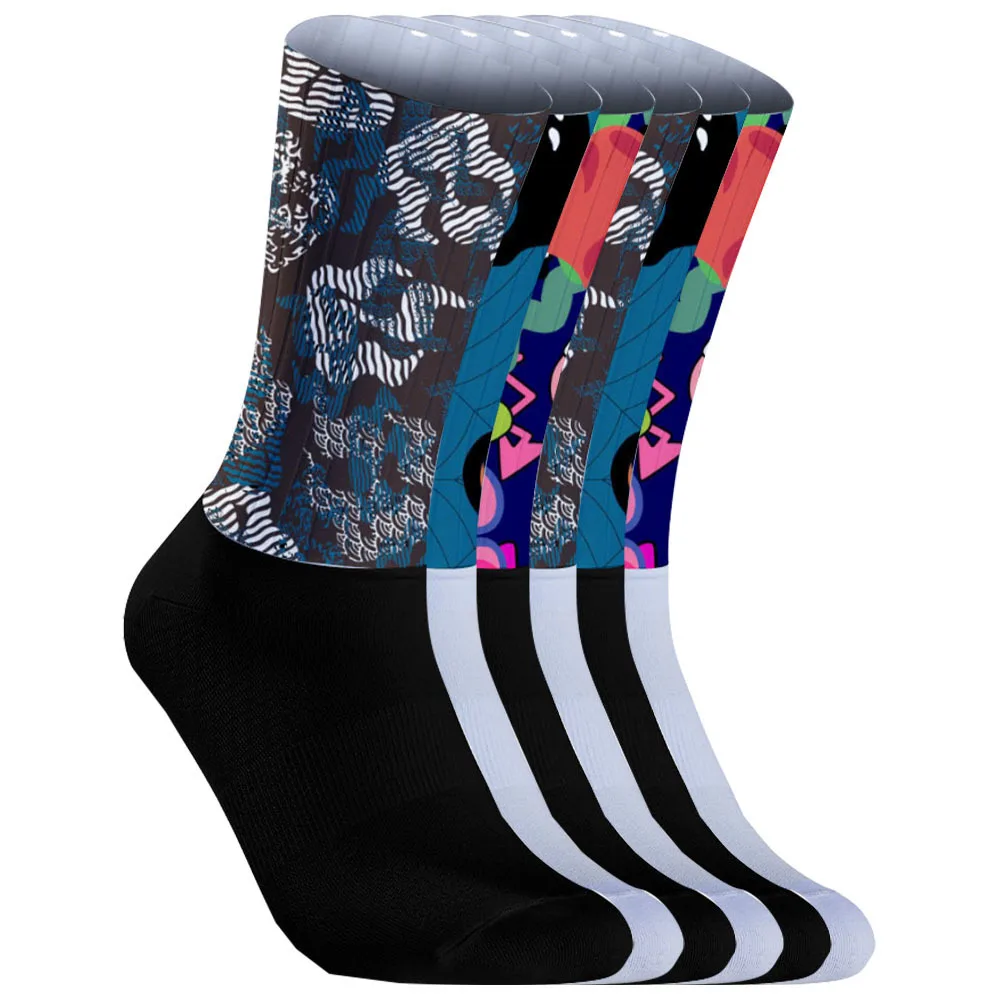 

2025 New Cycling socks are antibacterial, odor proof, and suitable for all seasons, making them drier and more comfortable