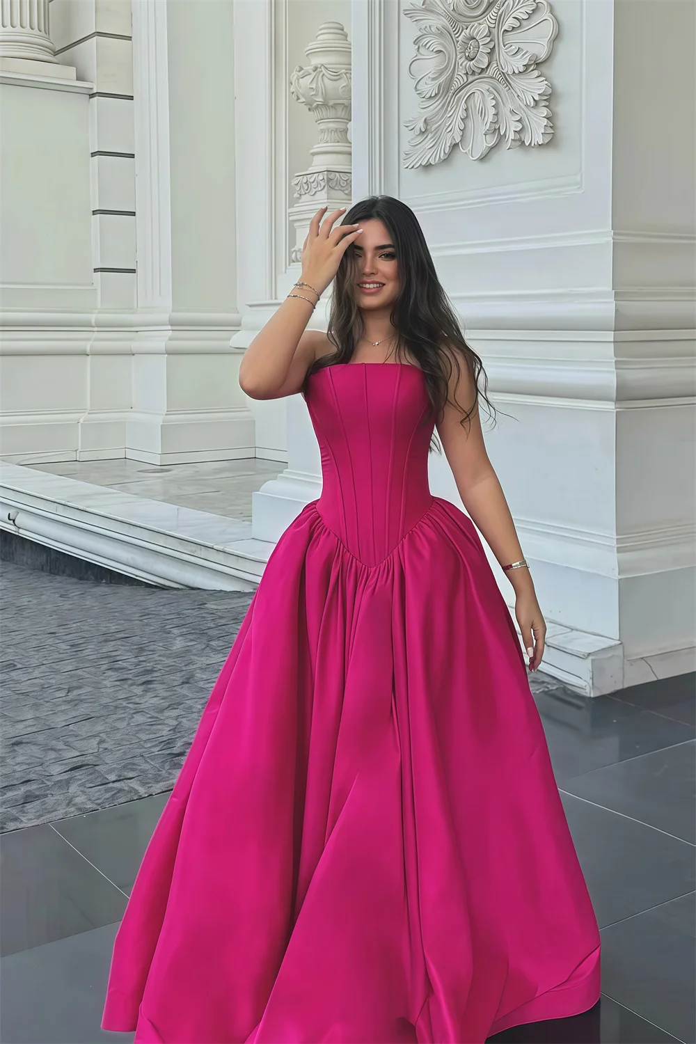 ミラ ホットピンク ストラップレス プリンセススタイル プロムドレス Aライン ノースリーブ カスタマイズされたフォーマルイブニング フロアレングス ベスティドス・デ・フィエスタ