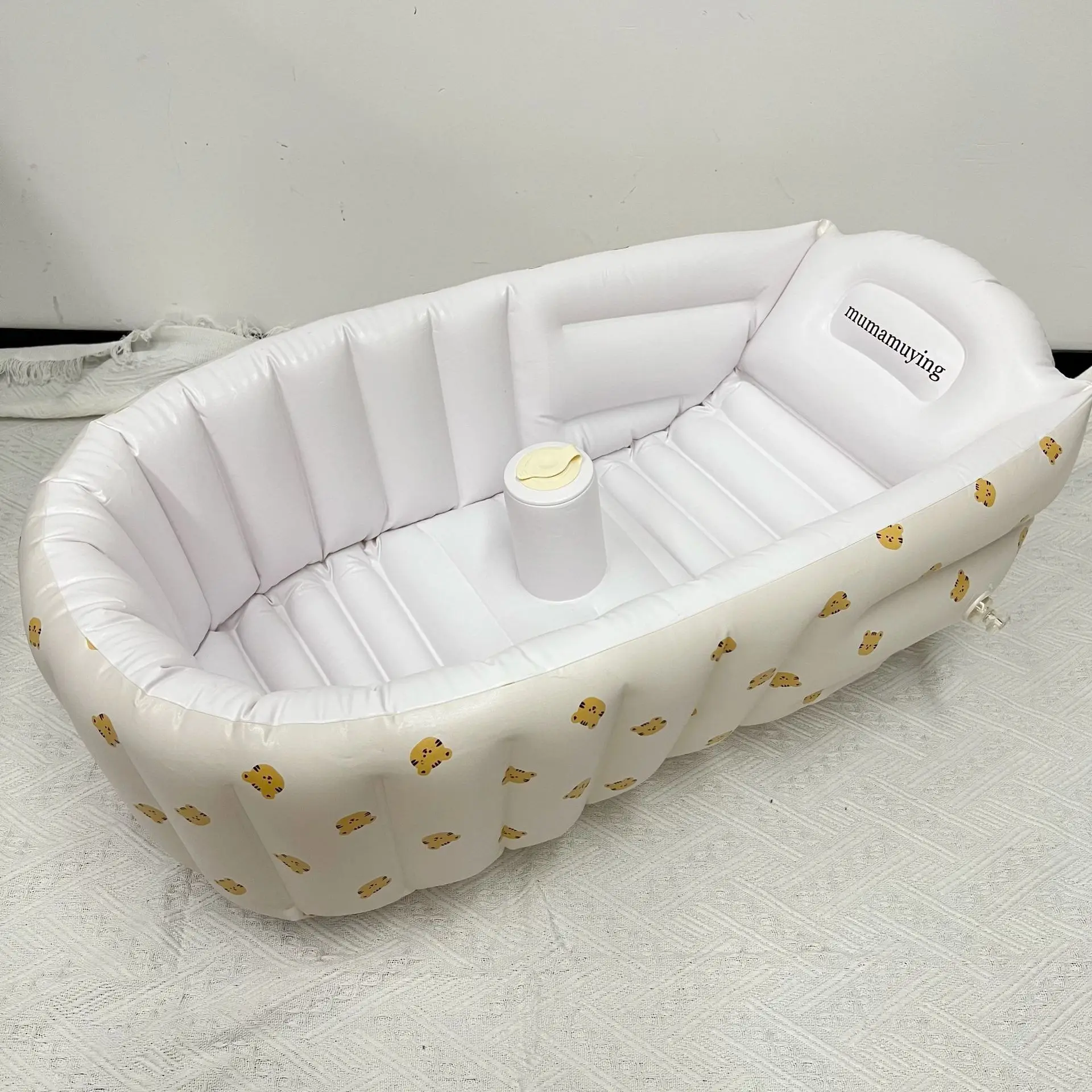 Infant inflatable bathtub High-value baby pvc bathtub Foldable bath tub game pool