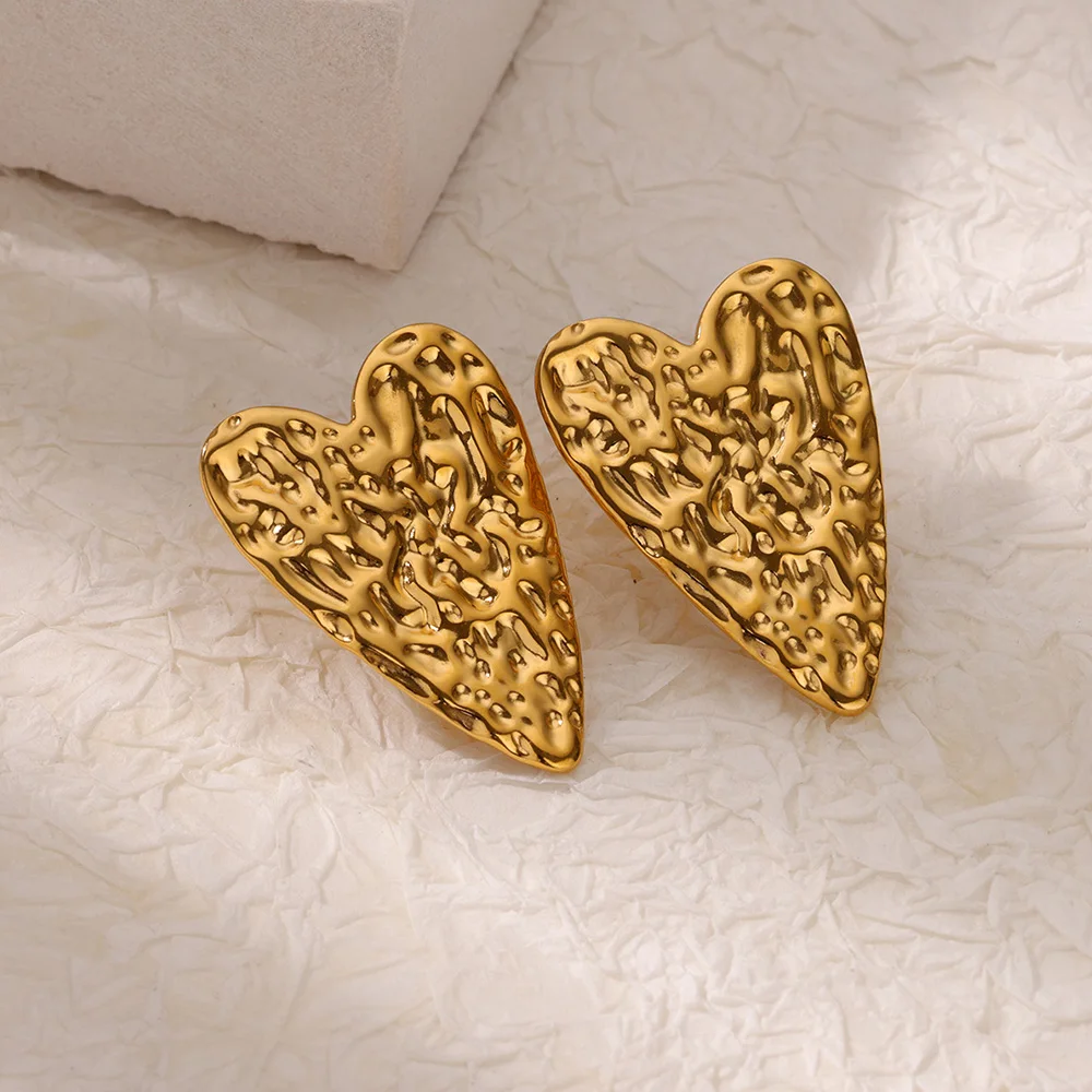 قرط مرصع بقلب من الفولاذ المقاوم للصدأ للنساء ، لون ذهبي ، قلب مكتنز ، قرط جمالي للزفاف ، إكسسوارات مجوهرات ، هدية