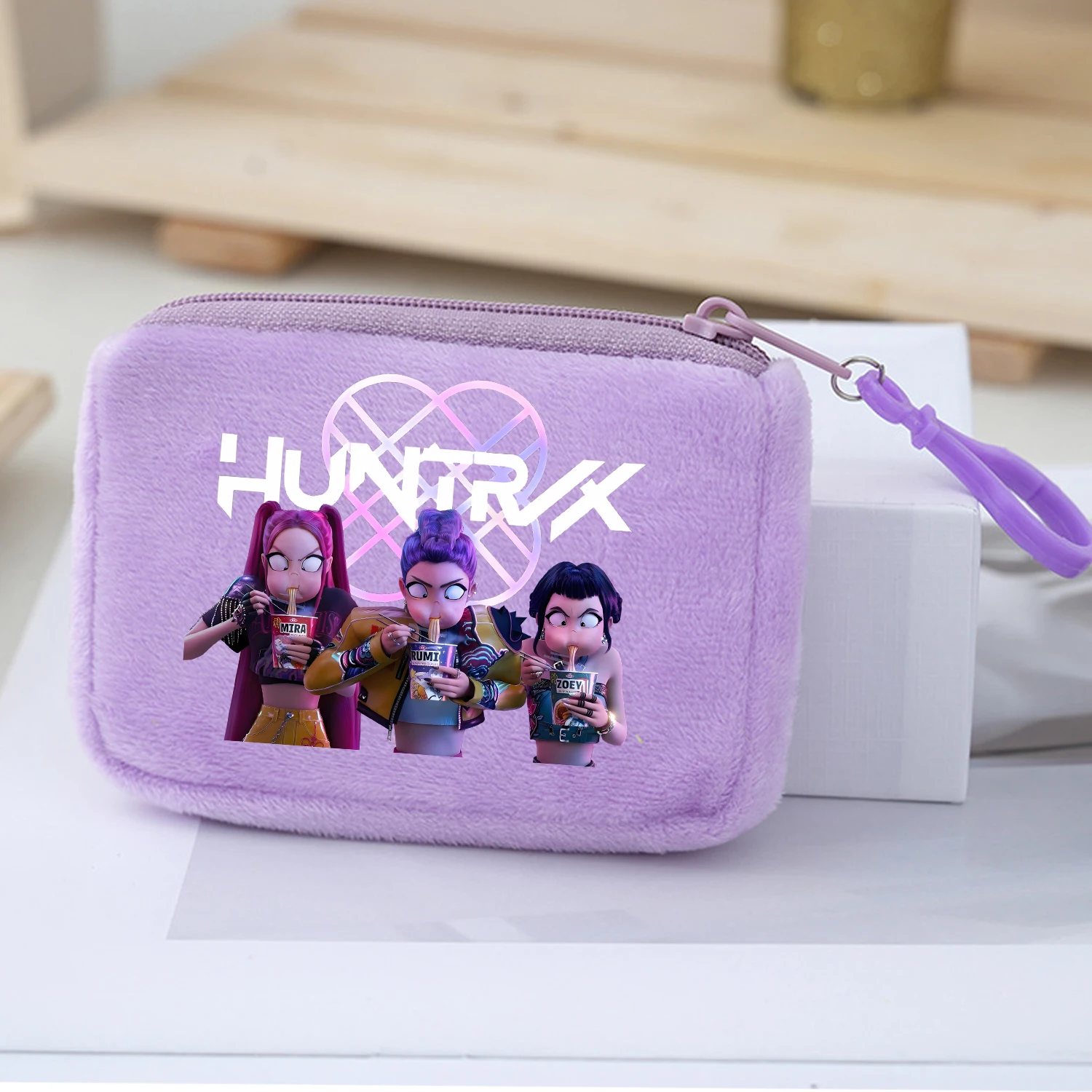 Monedero de felpa Kpop Demon Hunters, Mini billetera de dibujos animados Kawaii para niño y niña, monedero con cremallera, bolsas de almacenamiento de tarjetas de dinero púrpura a la moda, regalo