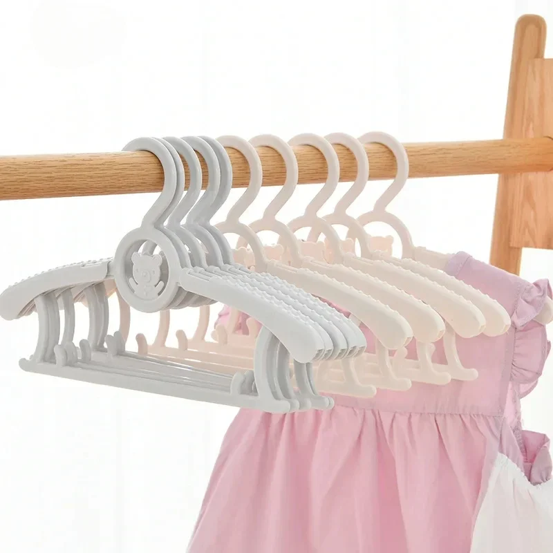 Baby Hangers, Non-Slip Kids Baby Clothes Hangers Infant Pants Hangers for Boys Childrens Newborn Organizer