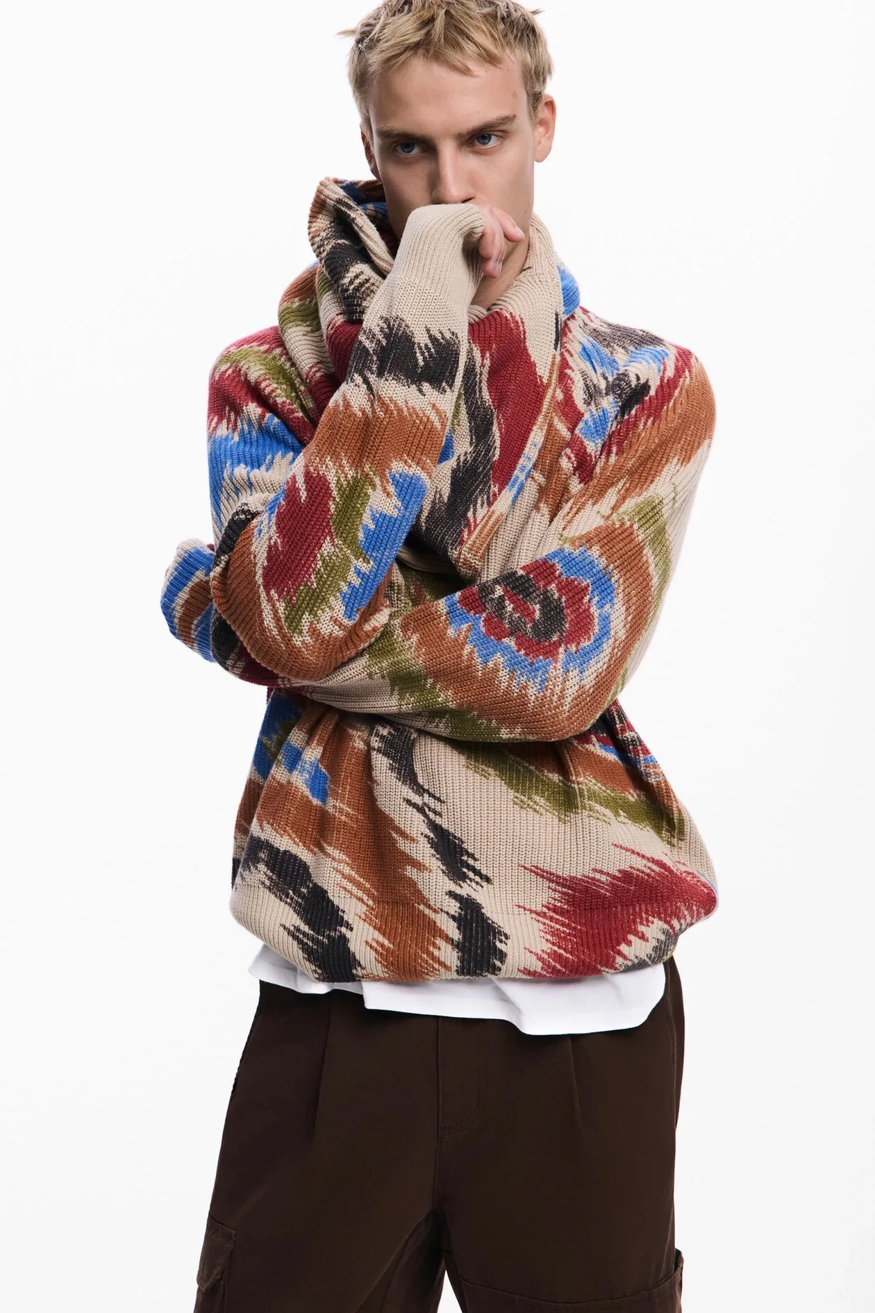 

European, American, Spanish original men's knitted sweater with contrasting color splicing, loose casual sweater designer style