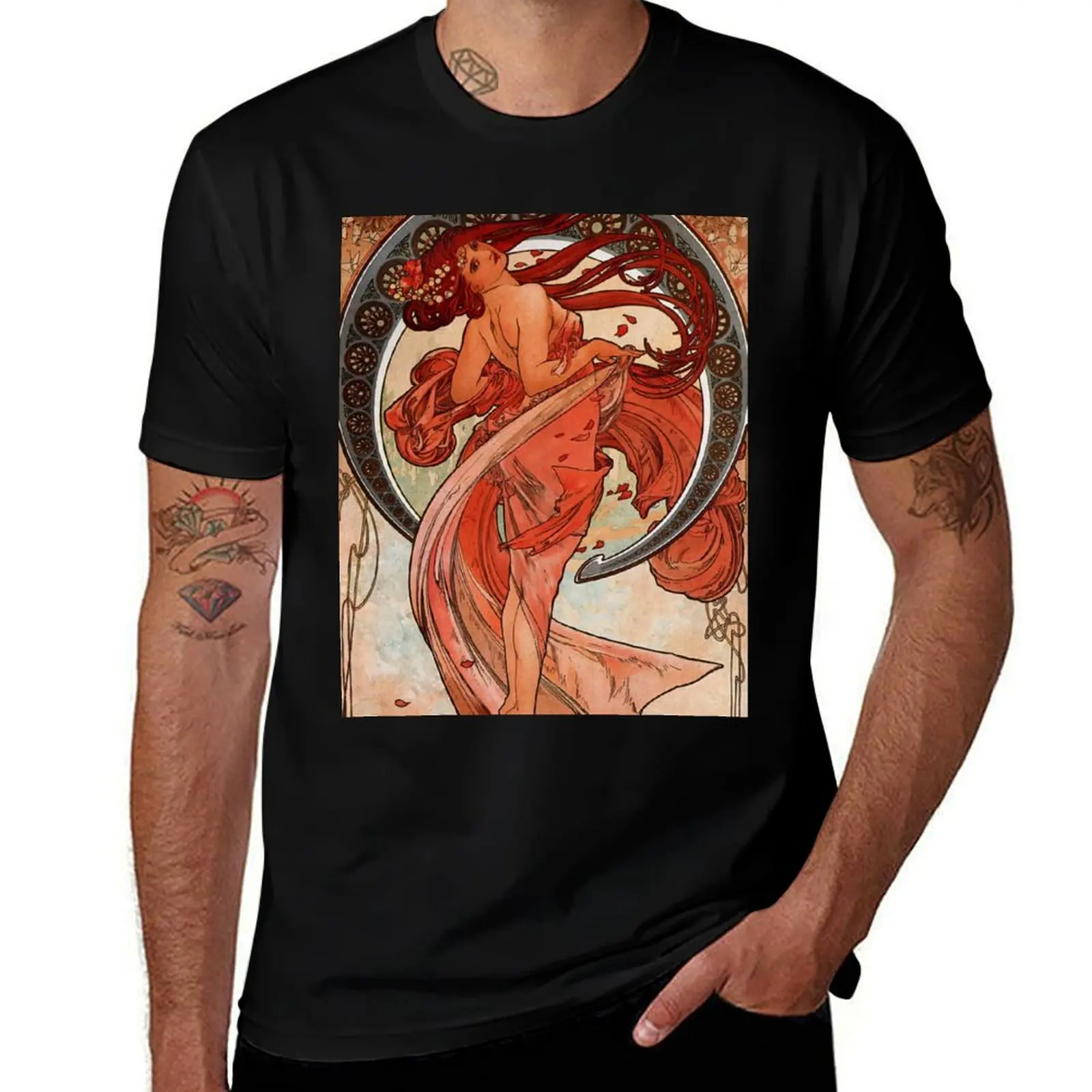 Alphonse mucha - Dance T-Shirt Comfortable Basic Crew Neck Tee