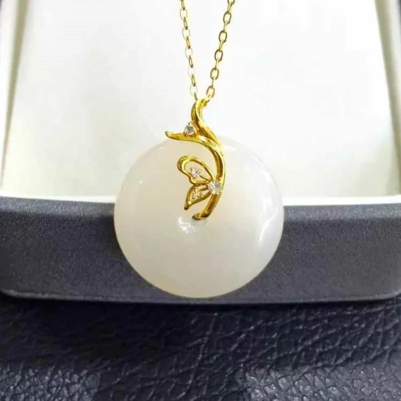 SGARIT 18K Gold Authentic Jadeite 25mm Pink Peace Buckle Pendant Fine Texture Excellent Condition Symbolizes Safety Good Wishes