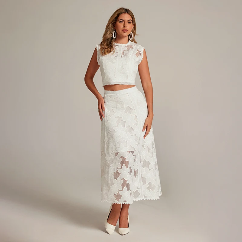 

Vaion Sle Hollow out Svel round Ne Set Top with f Skirt Courtly Faion Women's Clothing Spring 2025