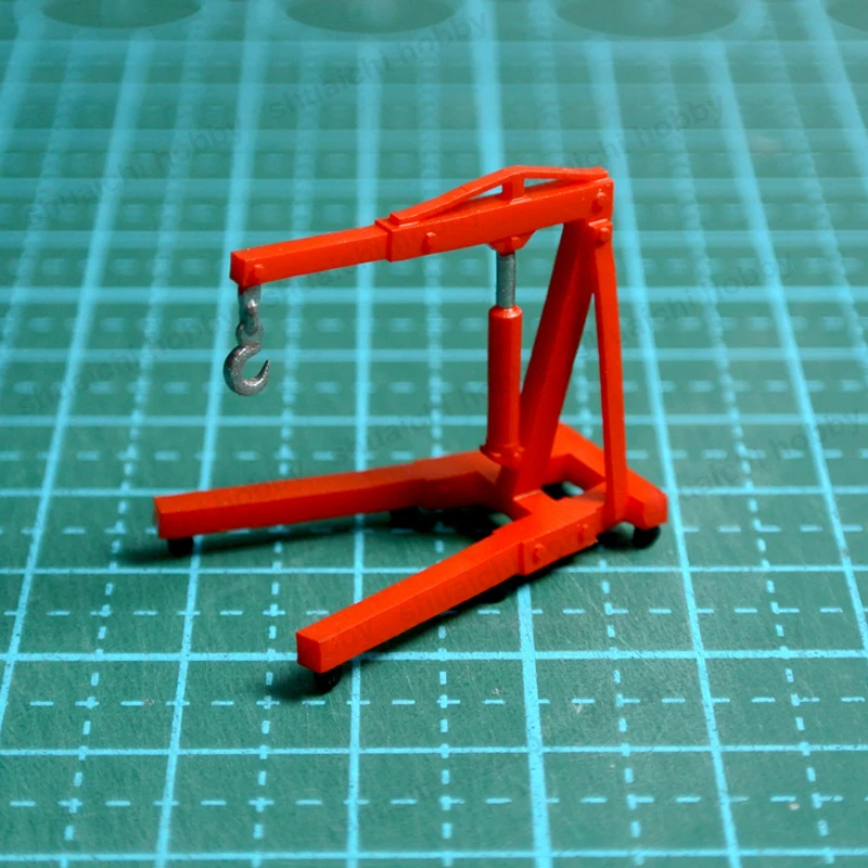 1 STKS 1/64 Schaal Auto Motor Kraan Model Hars Hanger Miniatuur Reparatie Tools voor Simulatie Workshop Scène DIY Decoratie Display