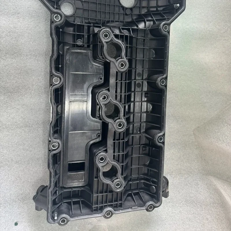 Engine Valve Cover Cylinder Head Cover 22410-3C110 224103C110 For Hyundai Azera Santa Fe Sonata Veracruz Kia Sedona Amanti - view 4