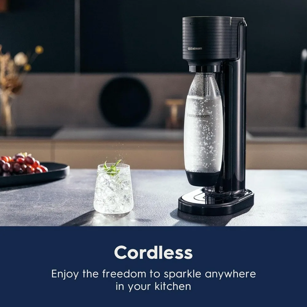 Sparkling Water Maker, Black,Energy efficient, powered by Co2 cylinder